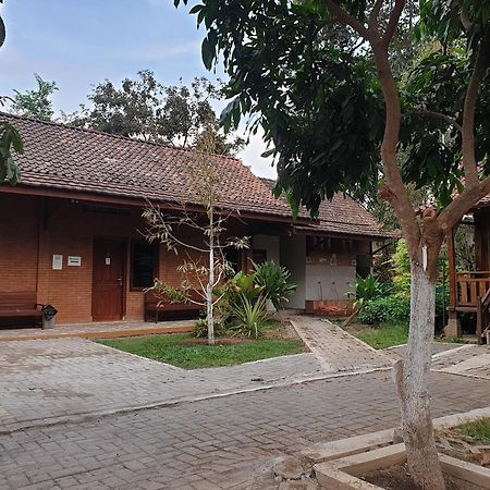 Anugrah Borobudur Магеланг Екстериор снимка